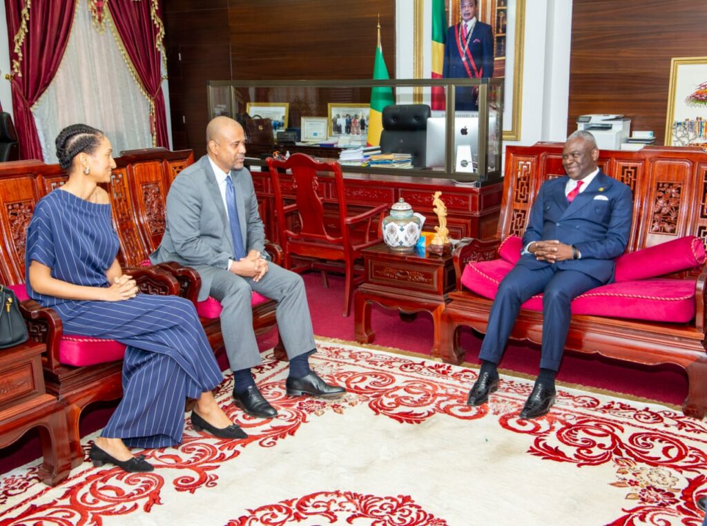 M. Michel DJOMBO, Président de l’Union Patronale et Interprofessionnelle du Congo (UNICONGO) a été reçu en audience par le Premier Ministre, Chef du Gouvernement.